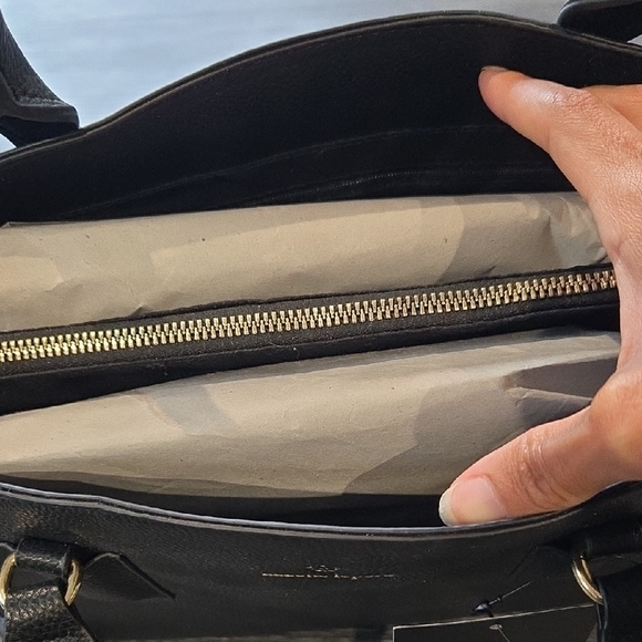 NWT Nanette Lepore Comtrast Convertible Vegan Leather Satchel Black White - Picture 4 of 8